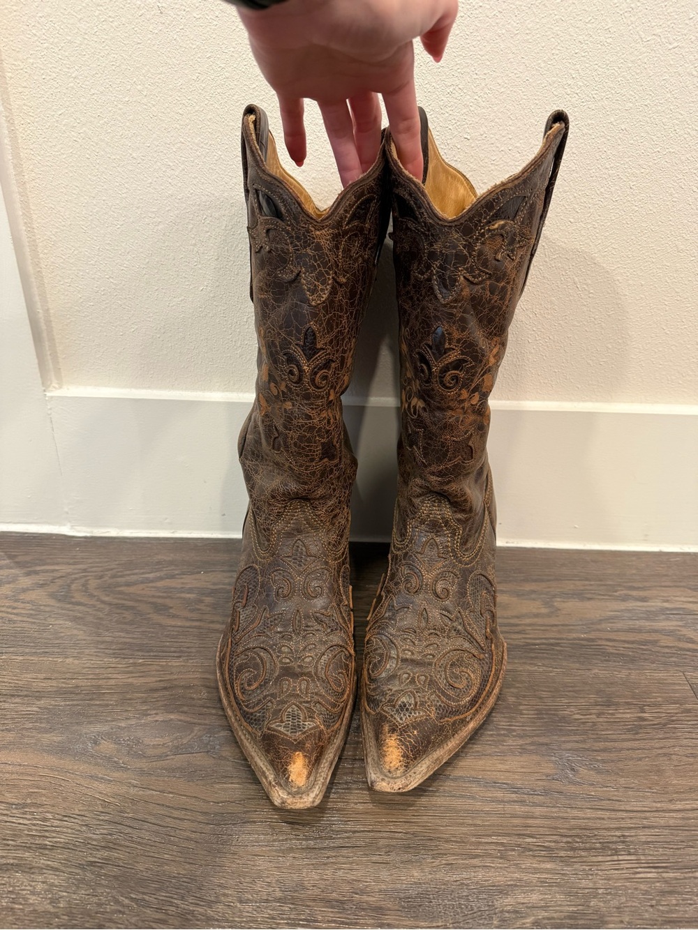 Women’s Corral Brown Cowboy Boots Size 7.5